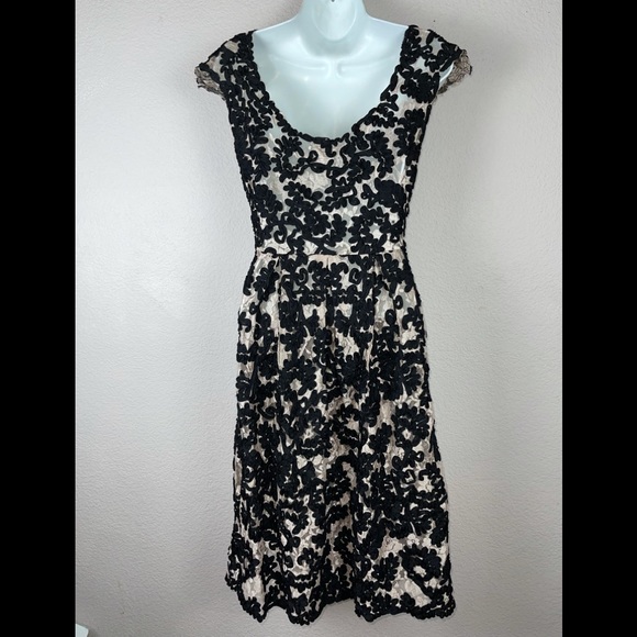 Yoana Baraschi Sheer W/full slip Lace & Ribbon Dress - Picture 3 of 9